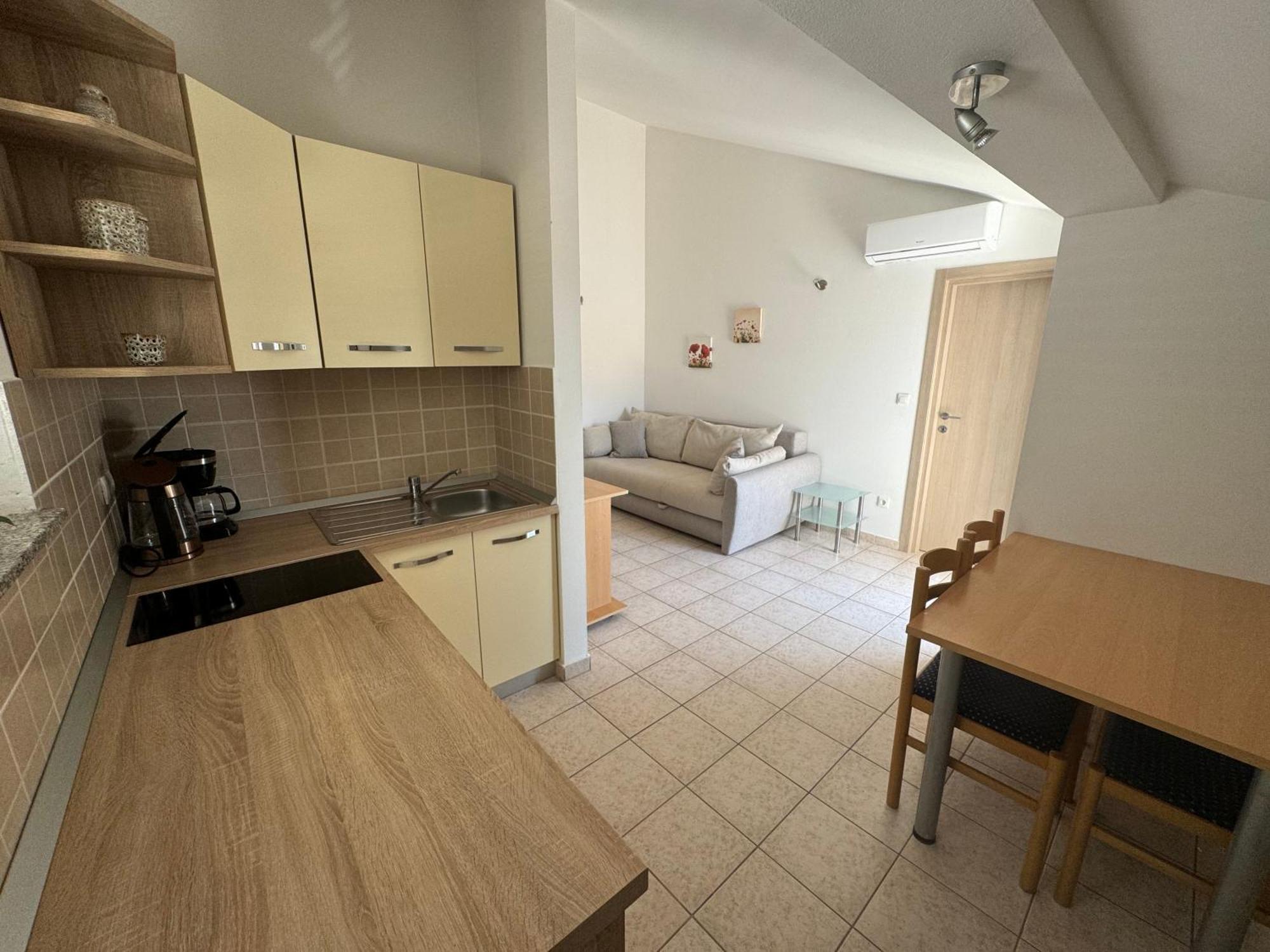 Apartment Pirun Baska  Ngoại thất bức ảnh