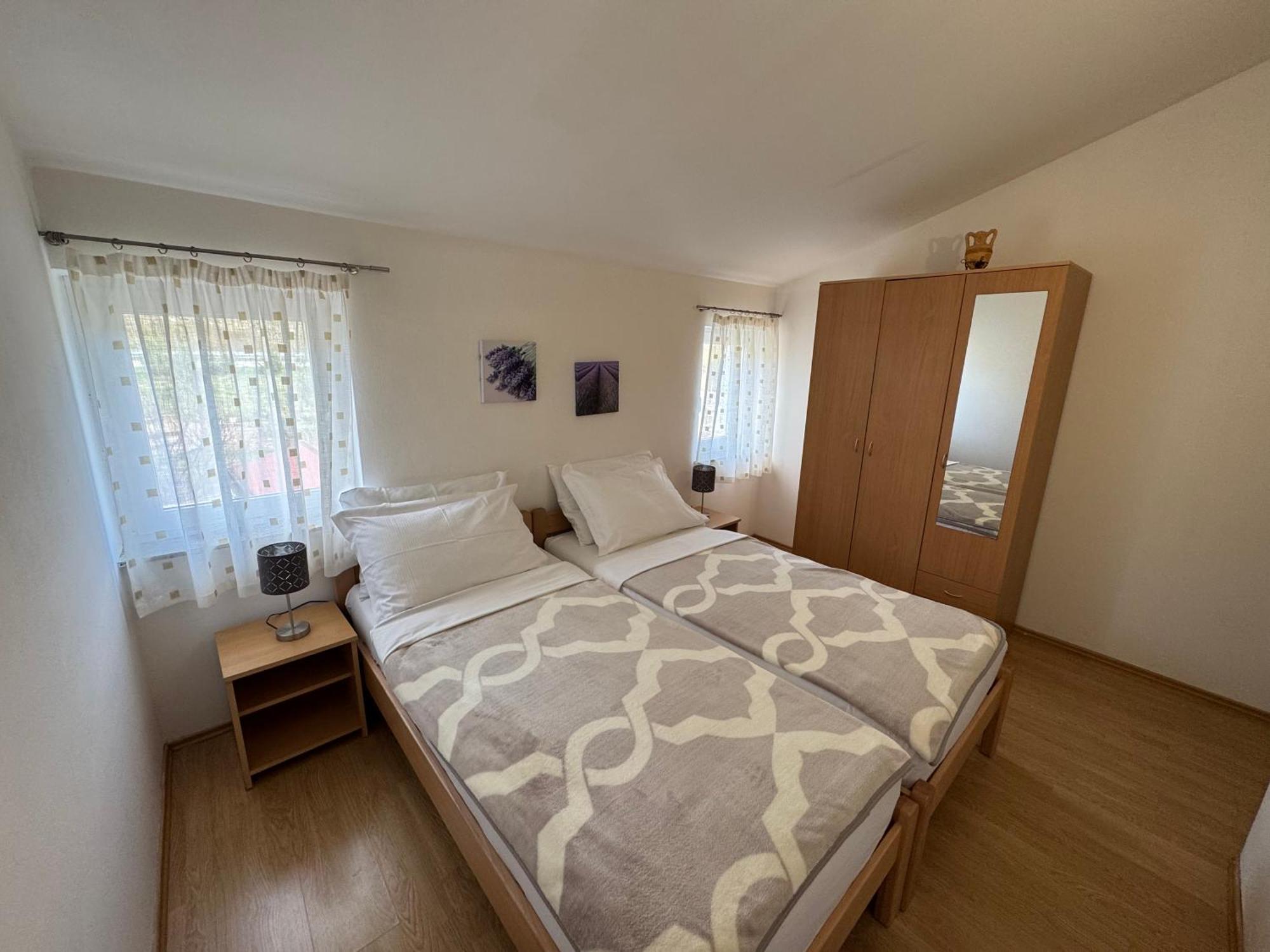 Apartment Pirun Baska  Ngoại thất bức ảnh